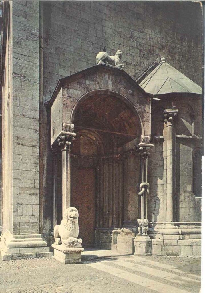 TRENTO - DUOMO - PARTICOLARE PORTALE ROMANICO - NV