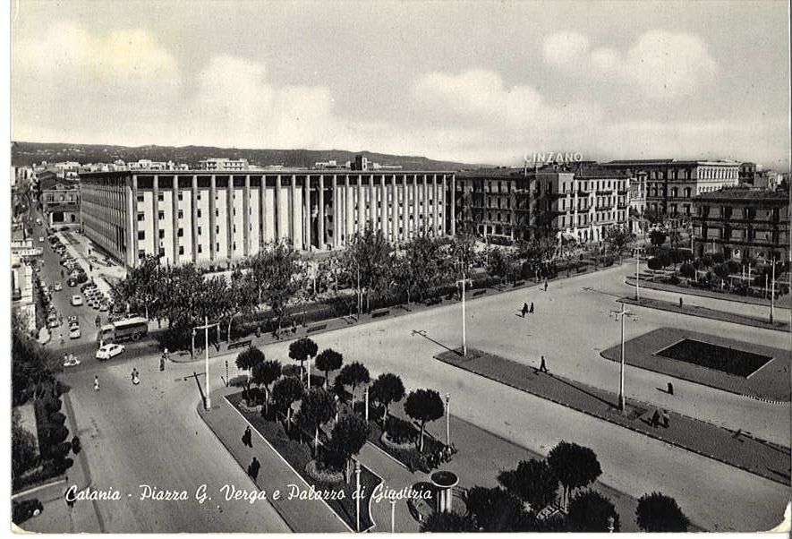 CATANIA - PIAZZA VERGA E PLAAZZO DI GIUSTIZIA - V1957