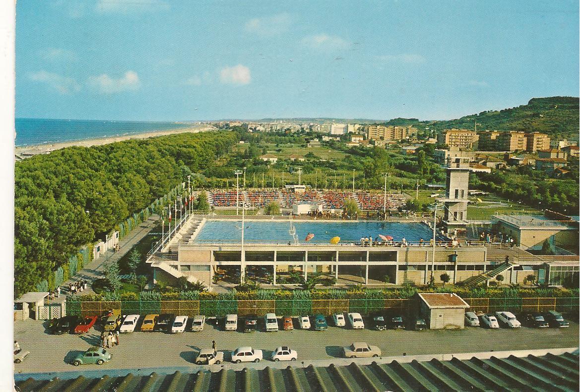 PESCARA - PISCINA LE NAIADI - NV
