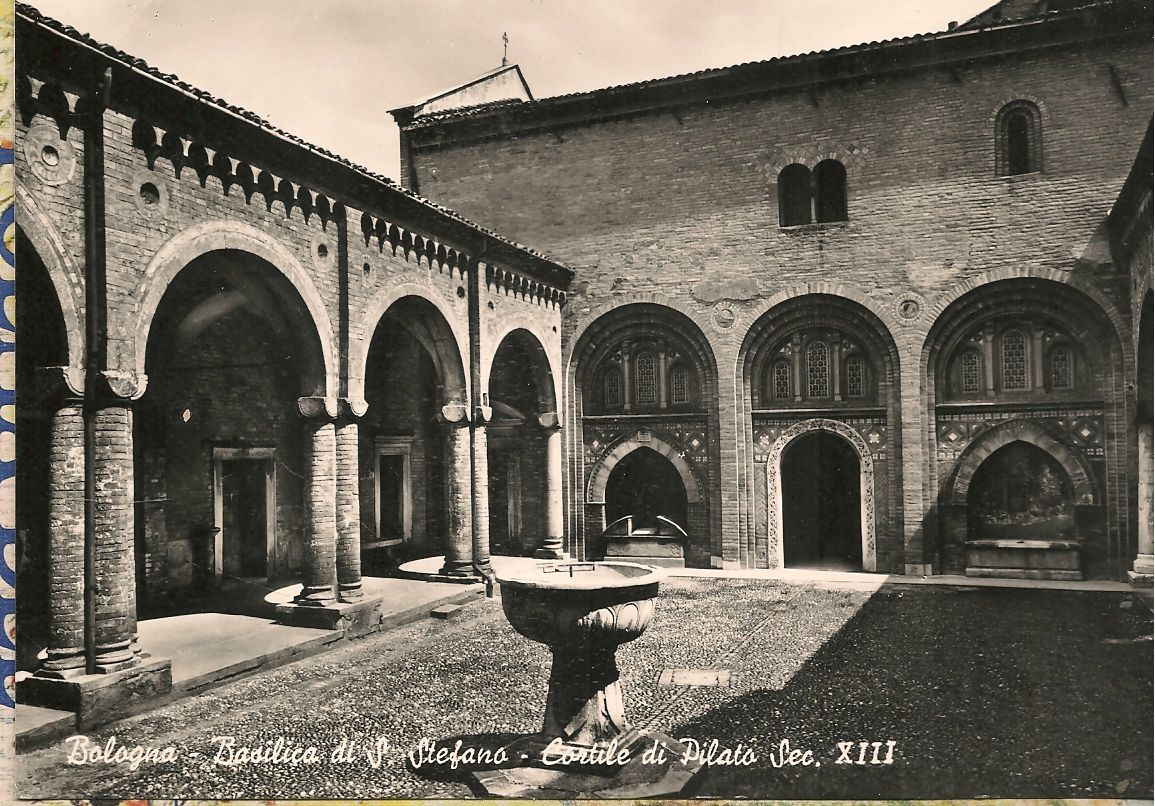 BOLOGNA BASILICA DI SANTO STEFANO CORTILE DI PILATO - NV