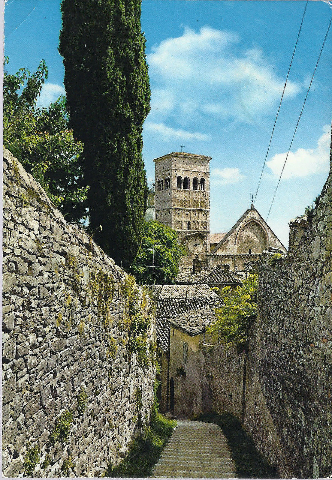 ASSISI - LA CATTEDRALE DA VIA S. LORENZO - V 1973 - FG