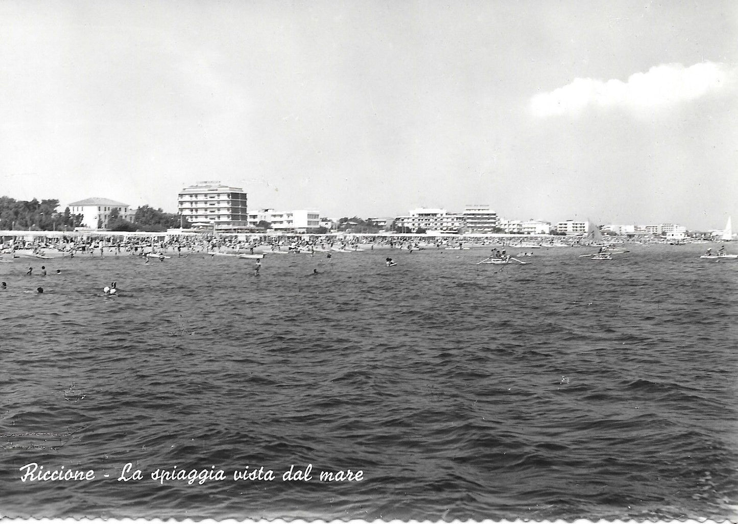 RICCIONE - LA SPIAGGIA VISTA DAL MARE - NV