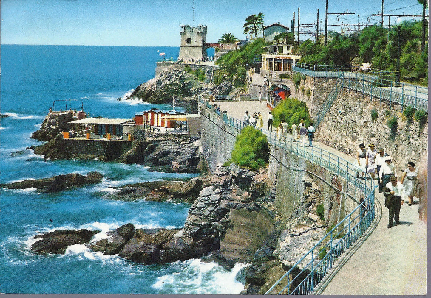 NERVI - PASSEGGIATA A MARE VERSO TORRE GROPPALLO - V 1971 -