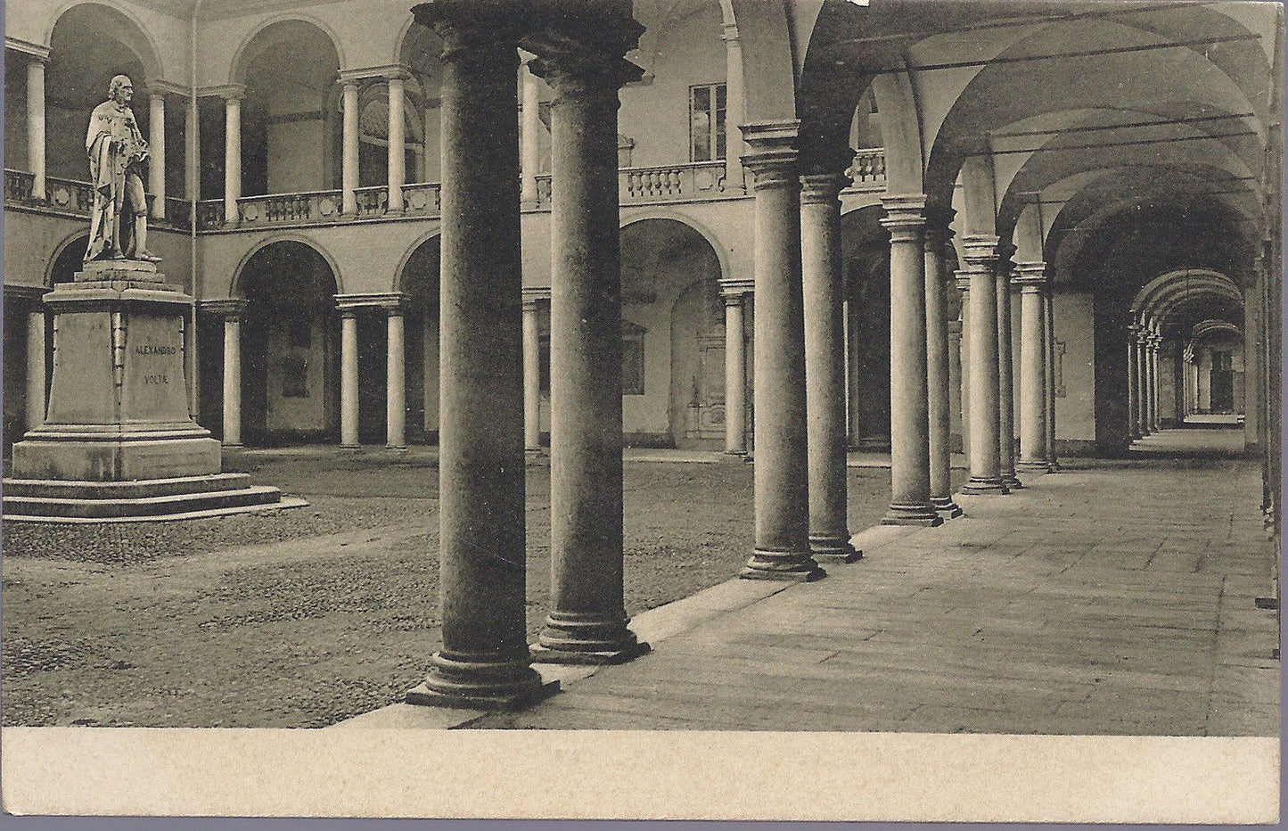 PAVIA - CORTILE DELLA R. UNIVERSITA' - NV - FP