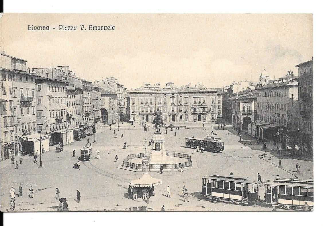 LIVORNO - PIAZZA VITTORIO EMANUELE - NV - TRAM