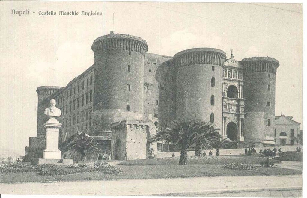 NAPOLI - CASTELLO MASCHIO ANGIOINO - NV