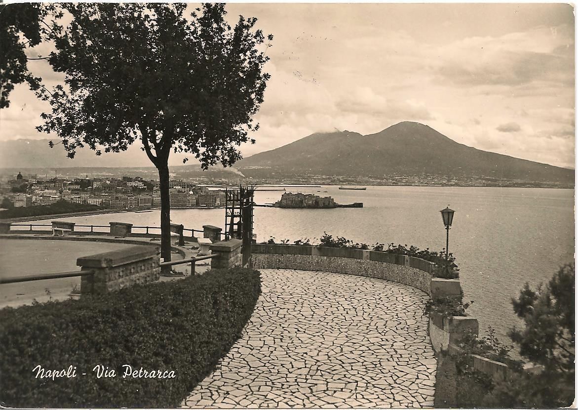 NAPOLI - VIA PETRARCA - V