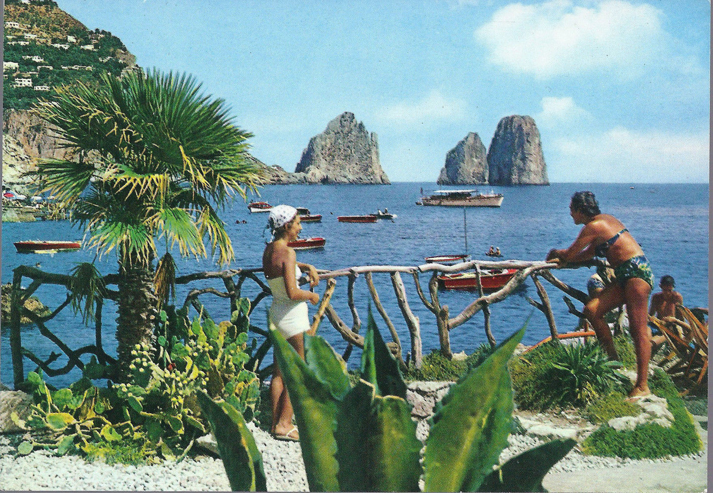 CAPRI - MARINA PICCOLA - I FARAGLIONI VISTI DALLO SCOGLIO DELLE SIRENE - NV - FG
