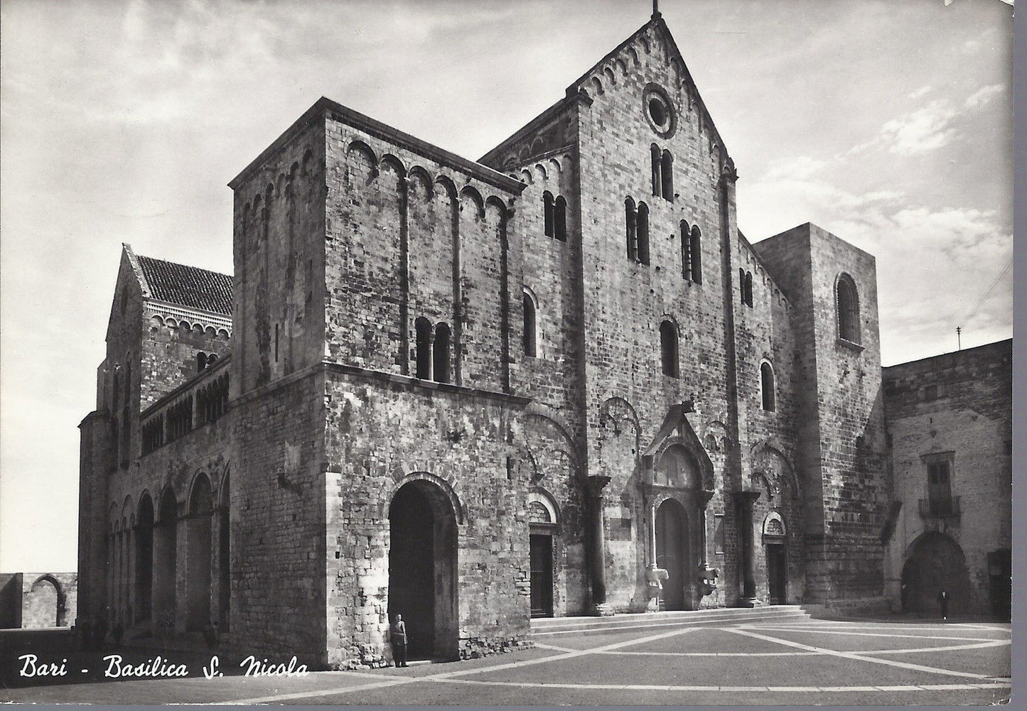 BARI - BASILICA DI S. NICOLA - V1964
