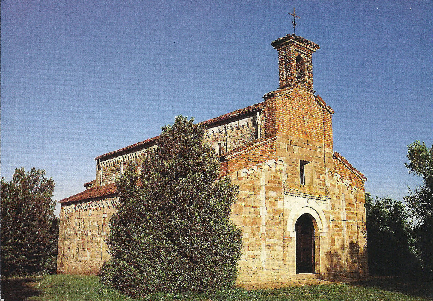 MONGIGLIETTO DI CORTAZZONE - CHIESA ROMANICA DI S. SECONDO -