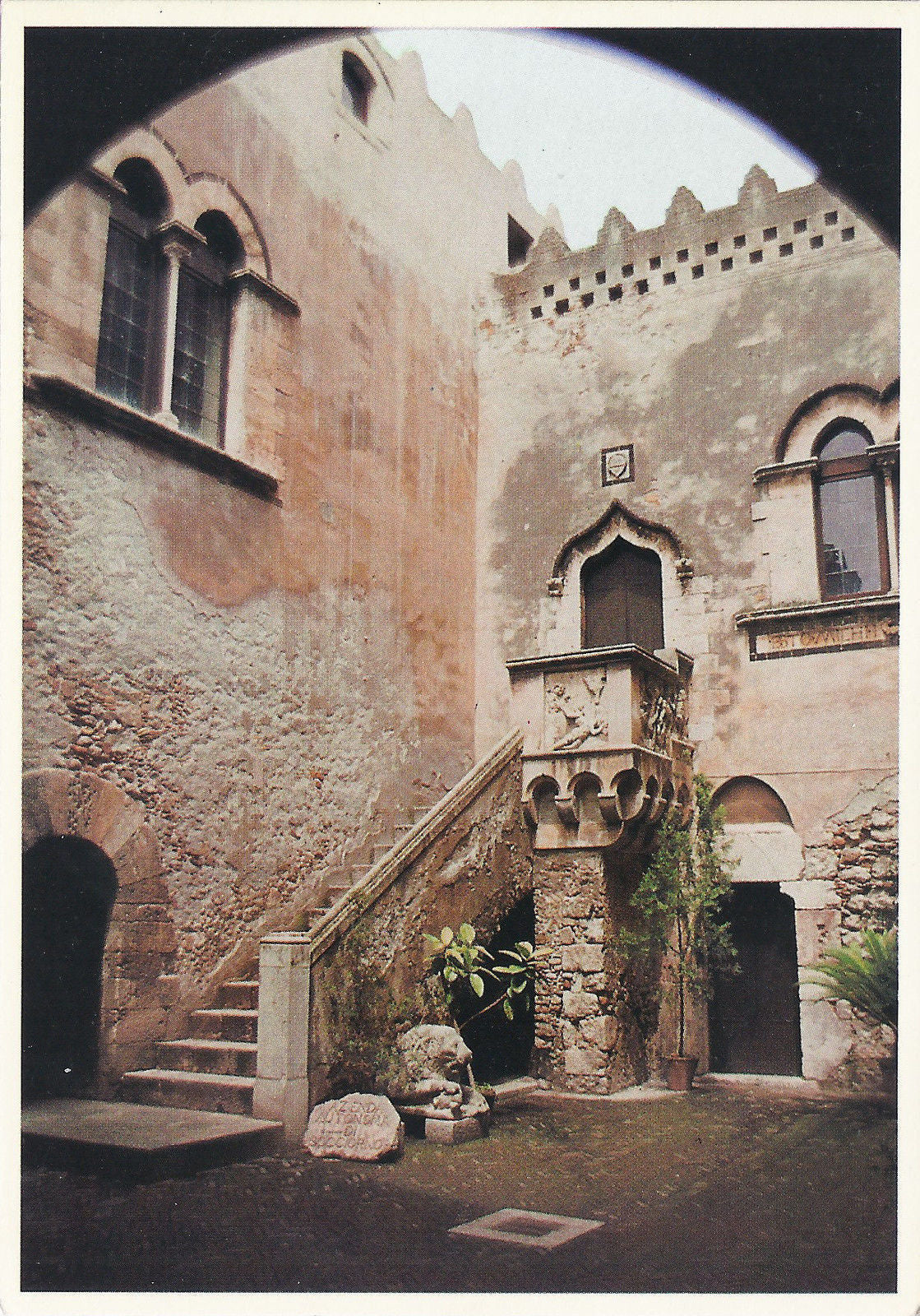 TAORMINA - PALAZZO CORVAIA - LA CORTE D'ONORE - NV