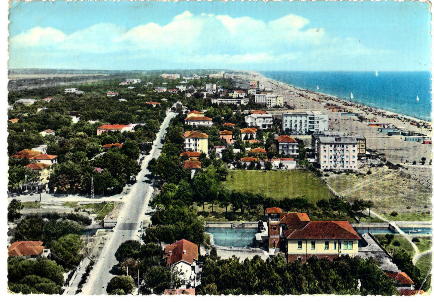 MILANO MARITTIMA - CERVIA - SPIAGGIA E PINETA DAL GRATTACIEL