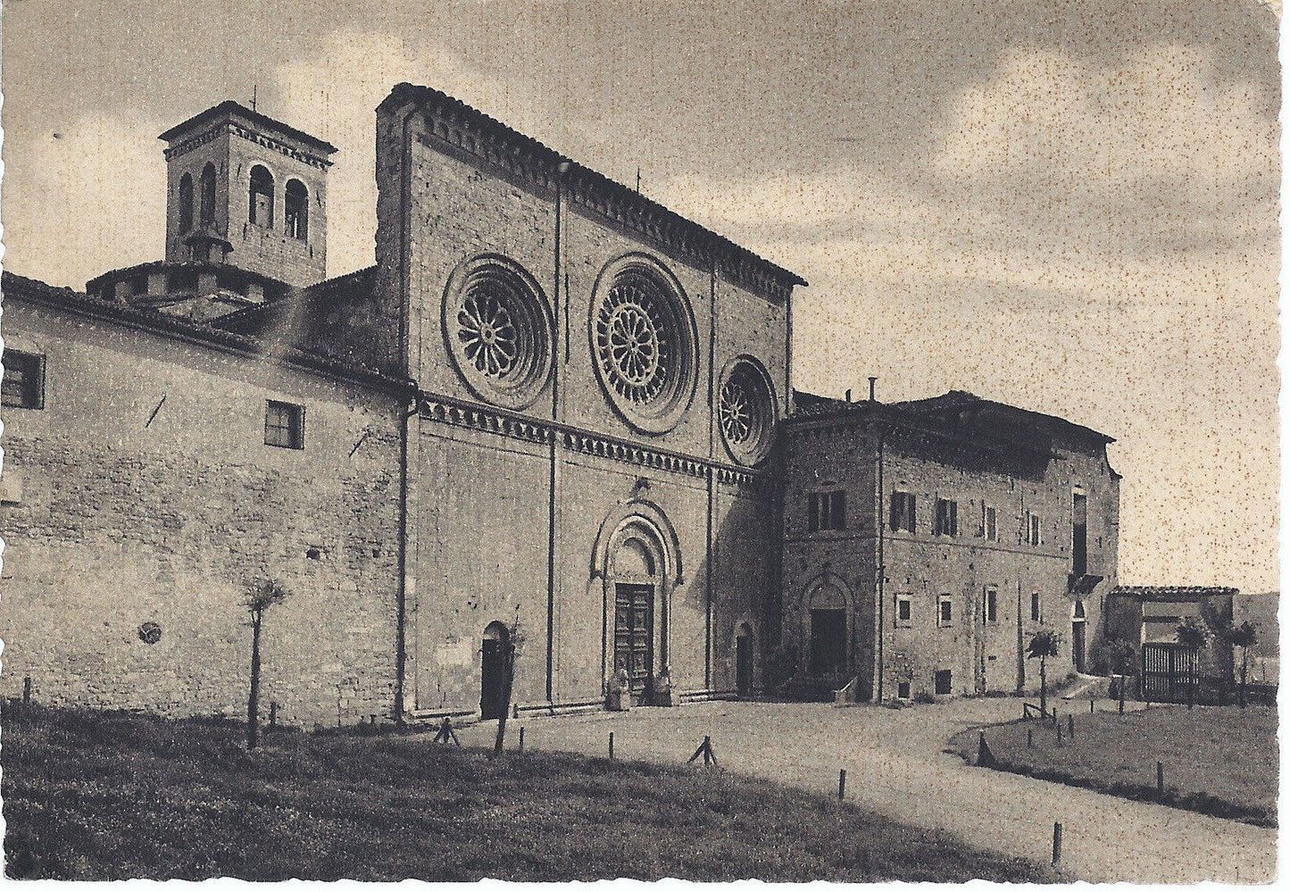 ASSISI - CHIESA DI S. PIETRO - NV - FG