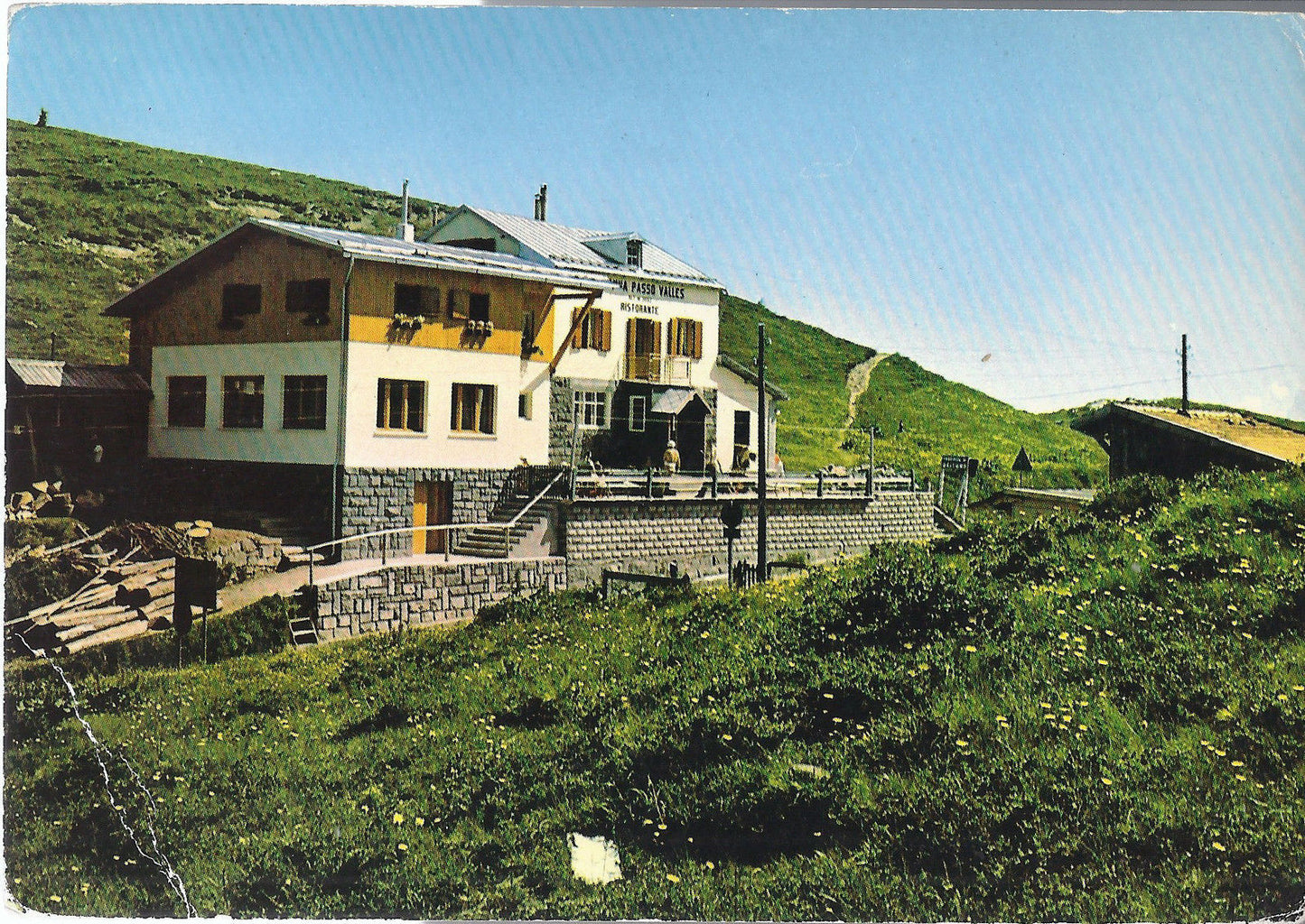CAPANNA PASSO VALLES - NV - FG