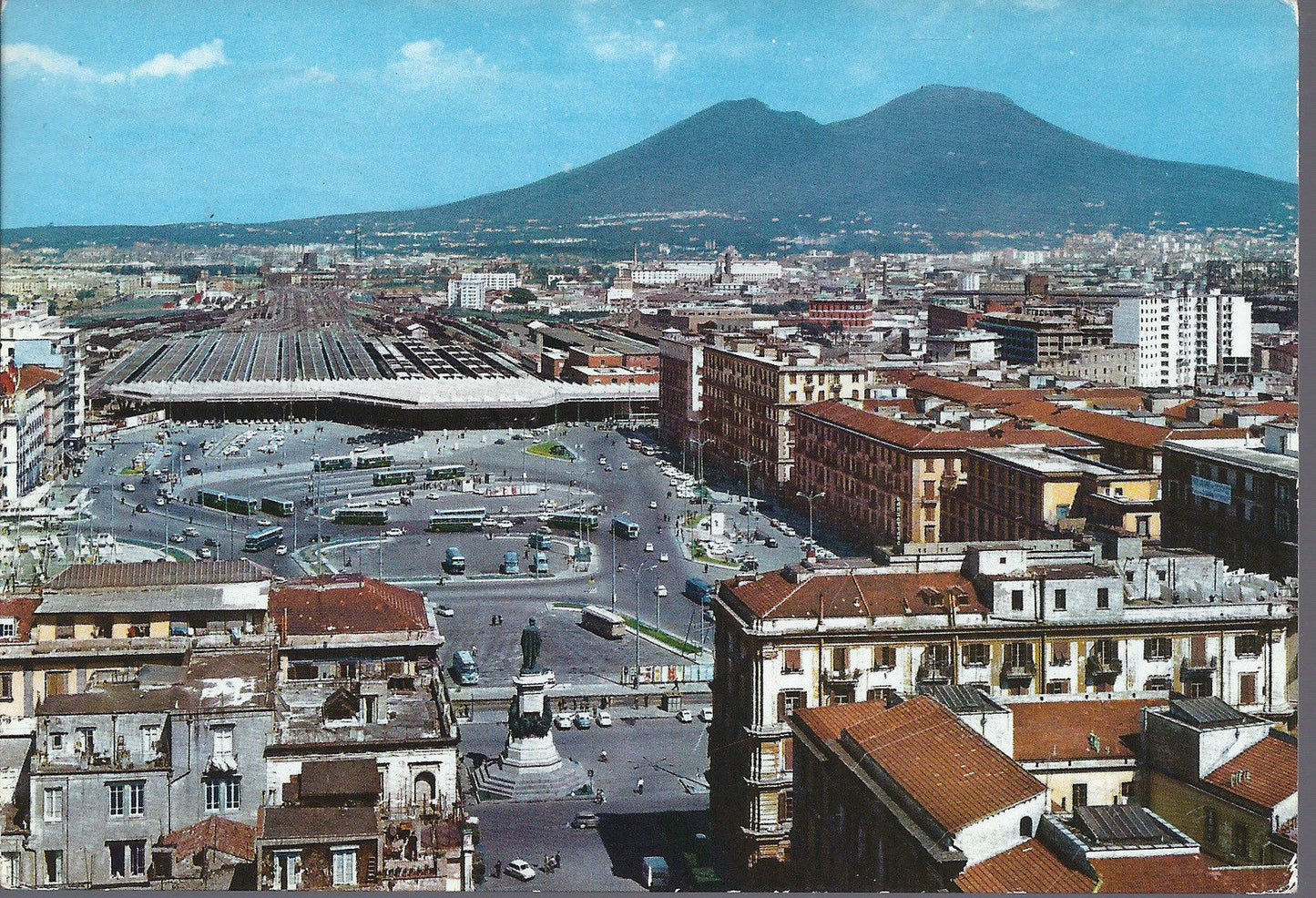 NAPOLI - NUOVA PIAZZA FERROVIE ( interno ed esterno ) - V 19