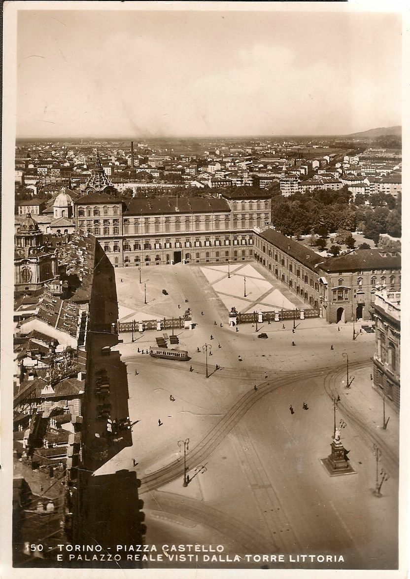 TORINO - PIAZZA CASTELLO E PALAZZO REALE VISTI DALLA TORRE LITTORIA - V1935