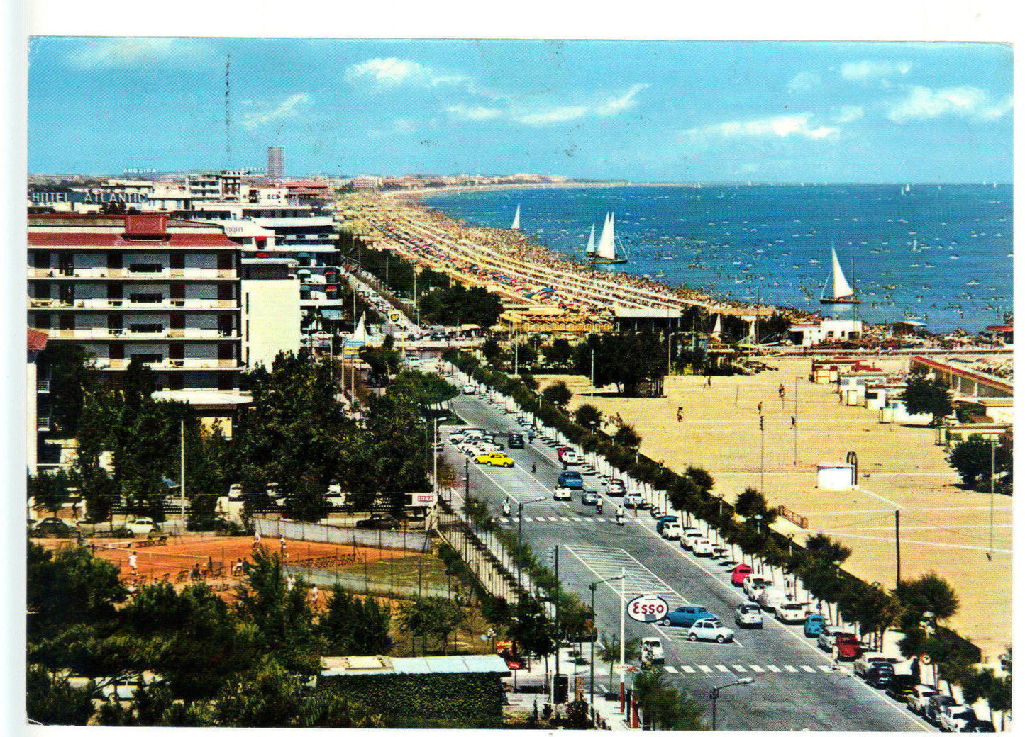 RICCIONE - LUNGOMARE E SPIAGGIA - V1968