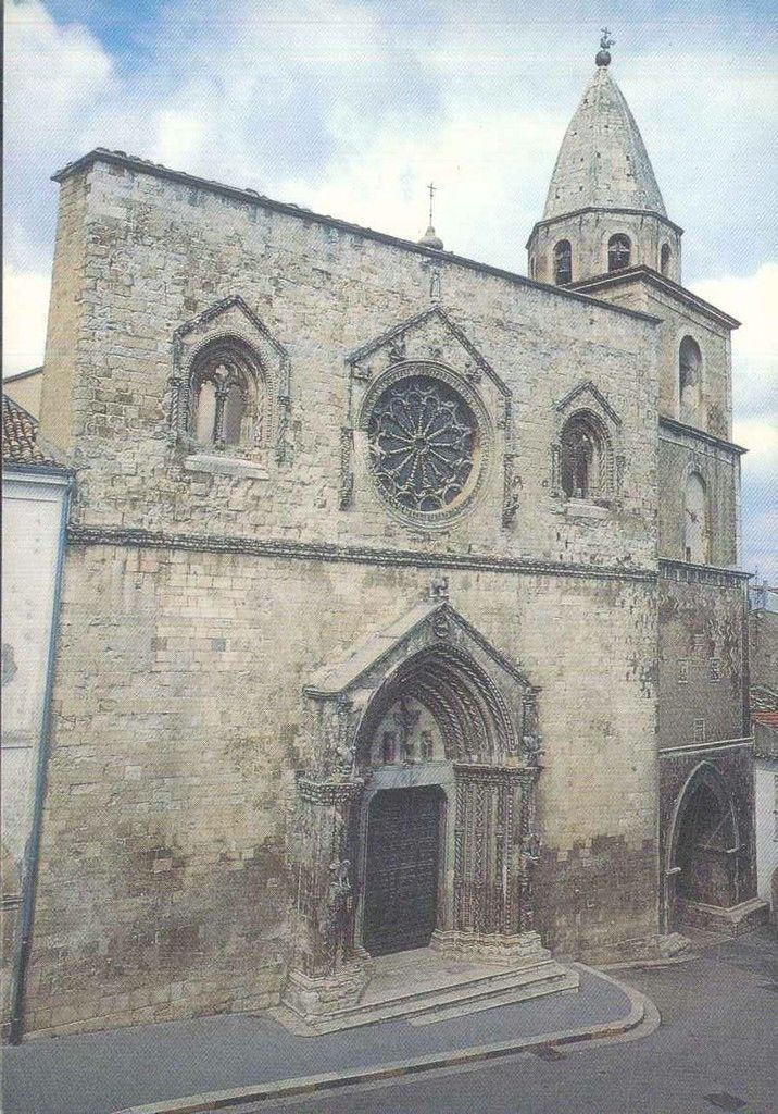 LARINO - BASILA CATTEDRALE DI SAN PARDO -NV
