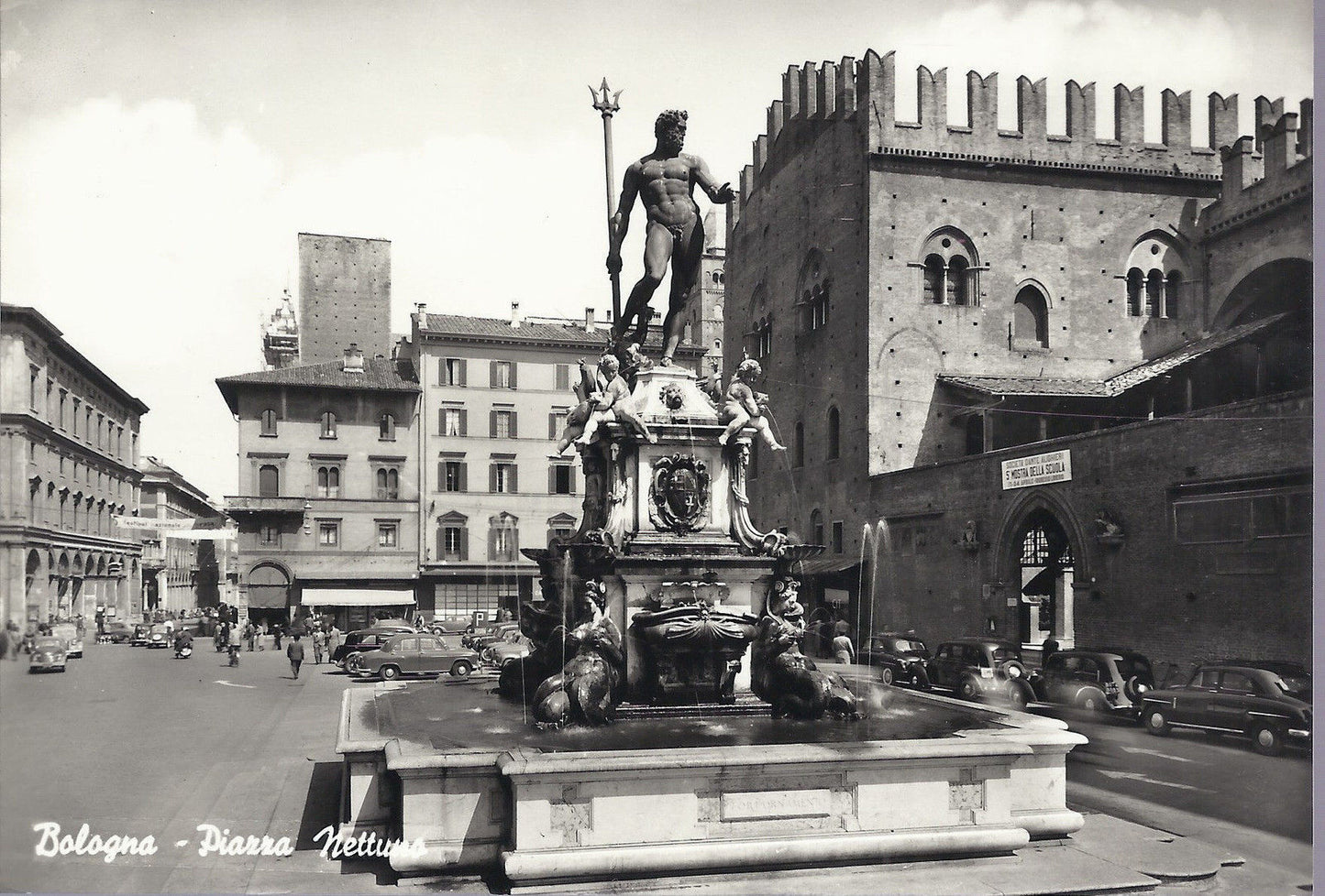 BOLOGNA - PIAZZA NETTUNO - NV - FG