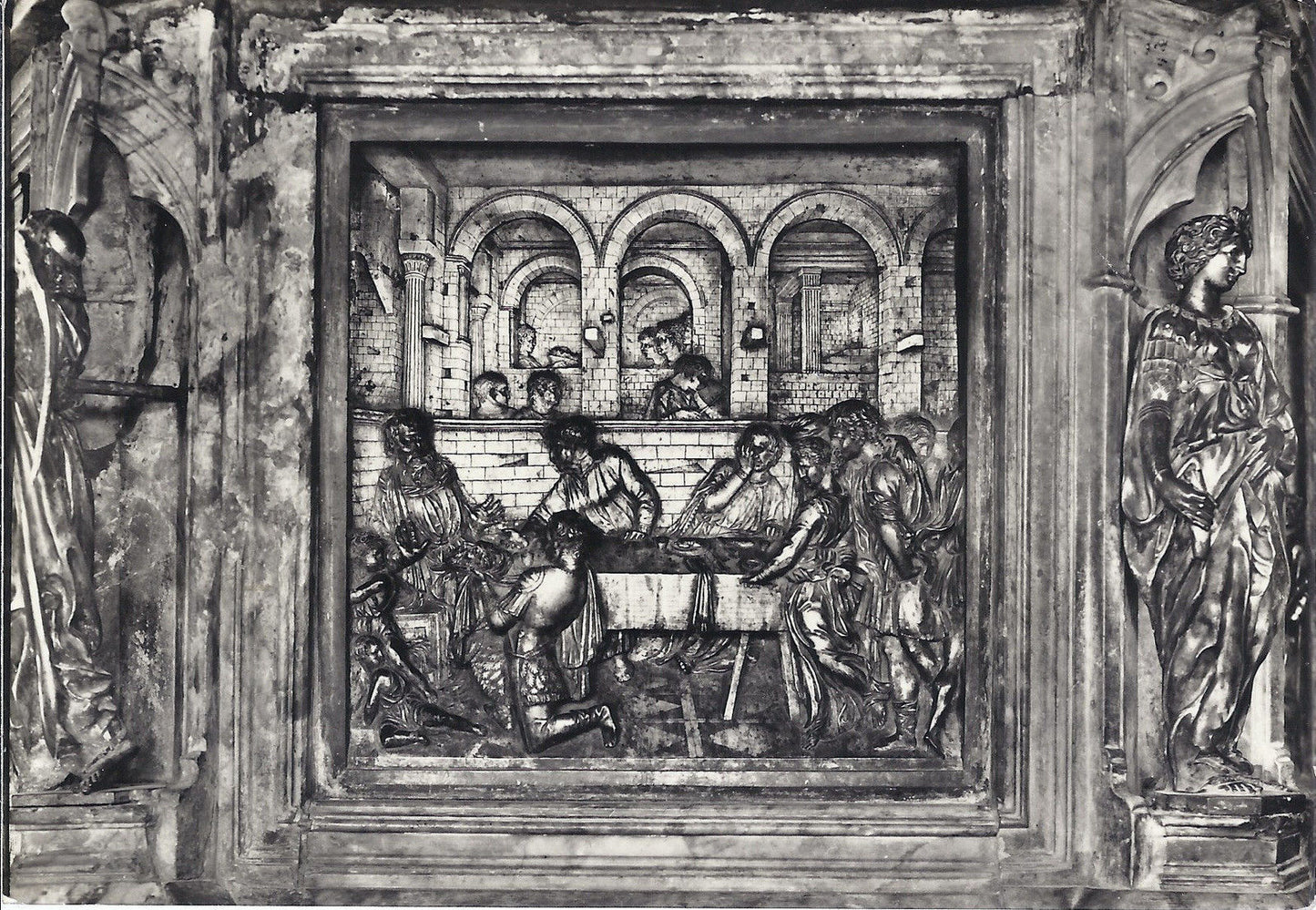 SIENA - INTERNO BATTISTERO - FONTE BATTESIMALE - BANCHETTO D