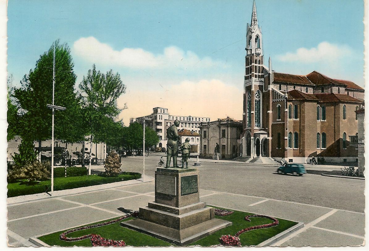 VIGEVANO - CHIESA MADONNA DI POMPEI -V1960