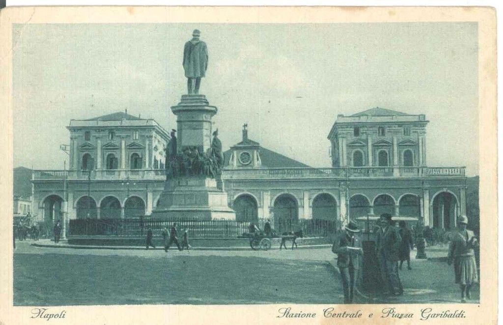 NAPOLI - STAZIONE CENTRALE E PIAZZA GARIBALDI - V1931