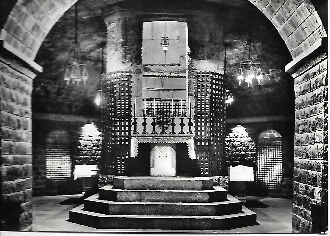 ASSISI - BASILICA DI S. FRANCESCO - TOMBA DEL SANTO - NV