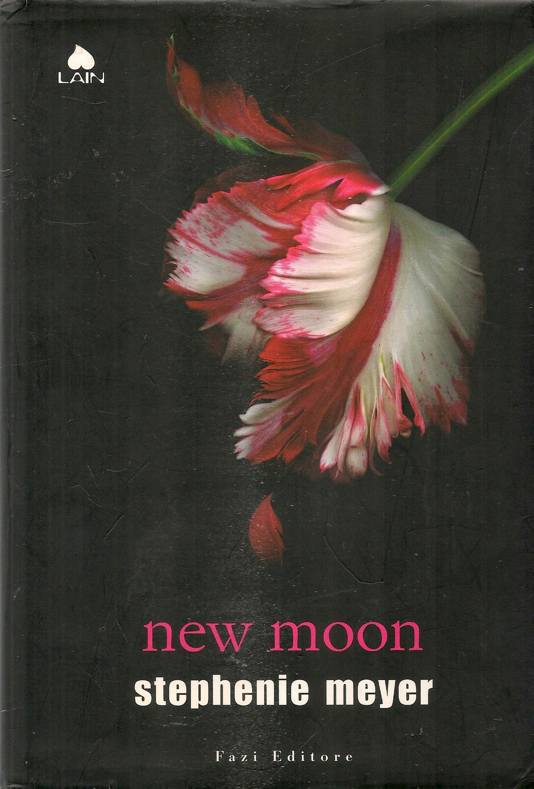 NEW MOON - STEPHANIE MEYER