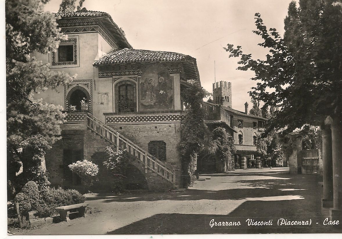GRAZZANO VISCONTI - CASE - NV