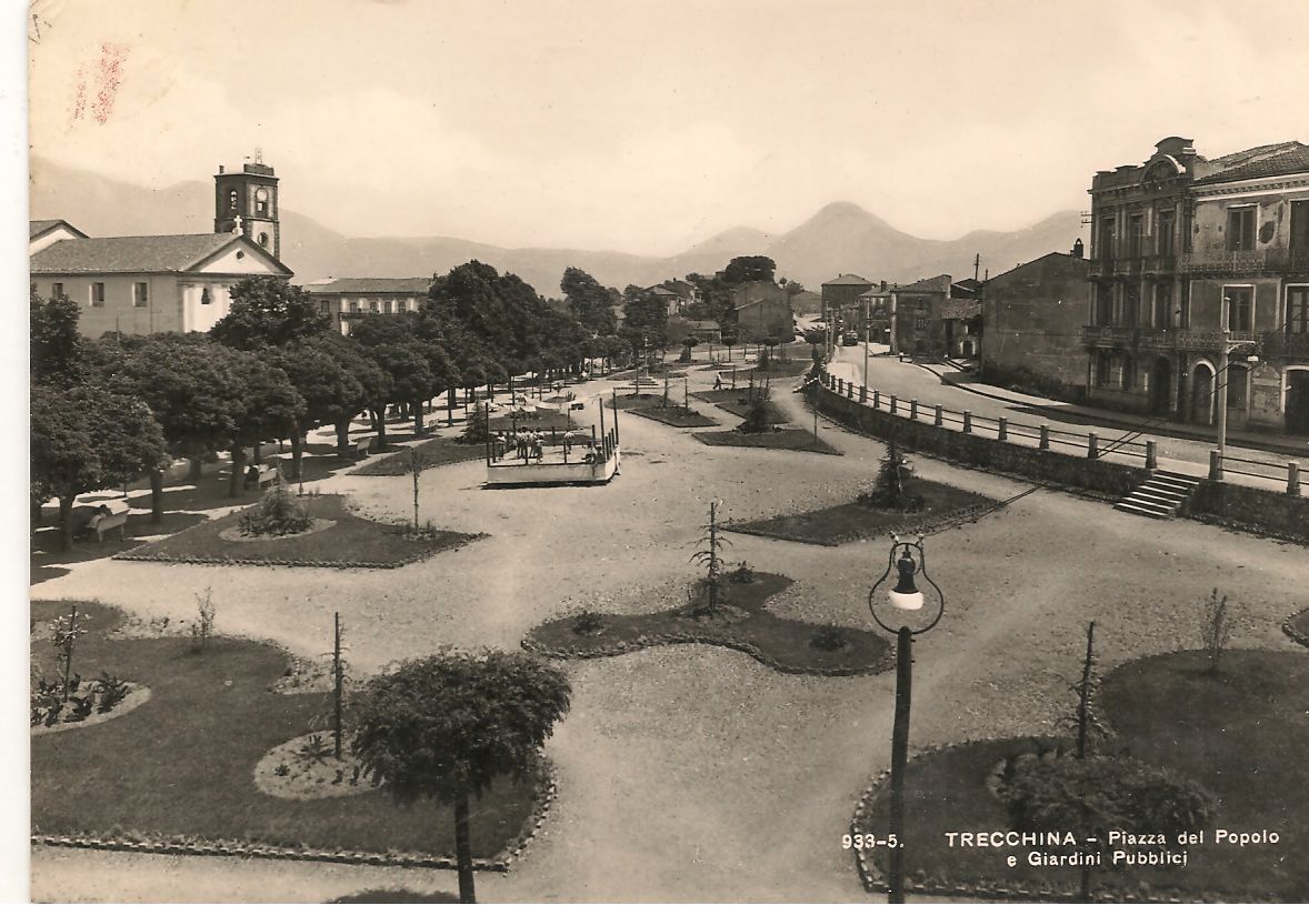 TRECCHINA - PIAZZA DEL POPOLO E GIARDINI PUBBLICI - V1957
