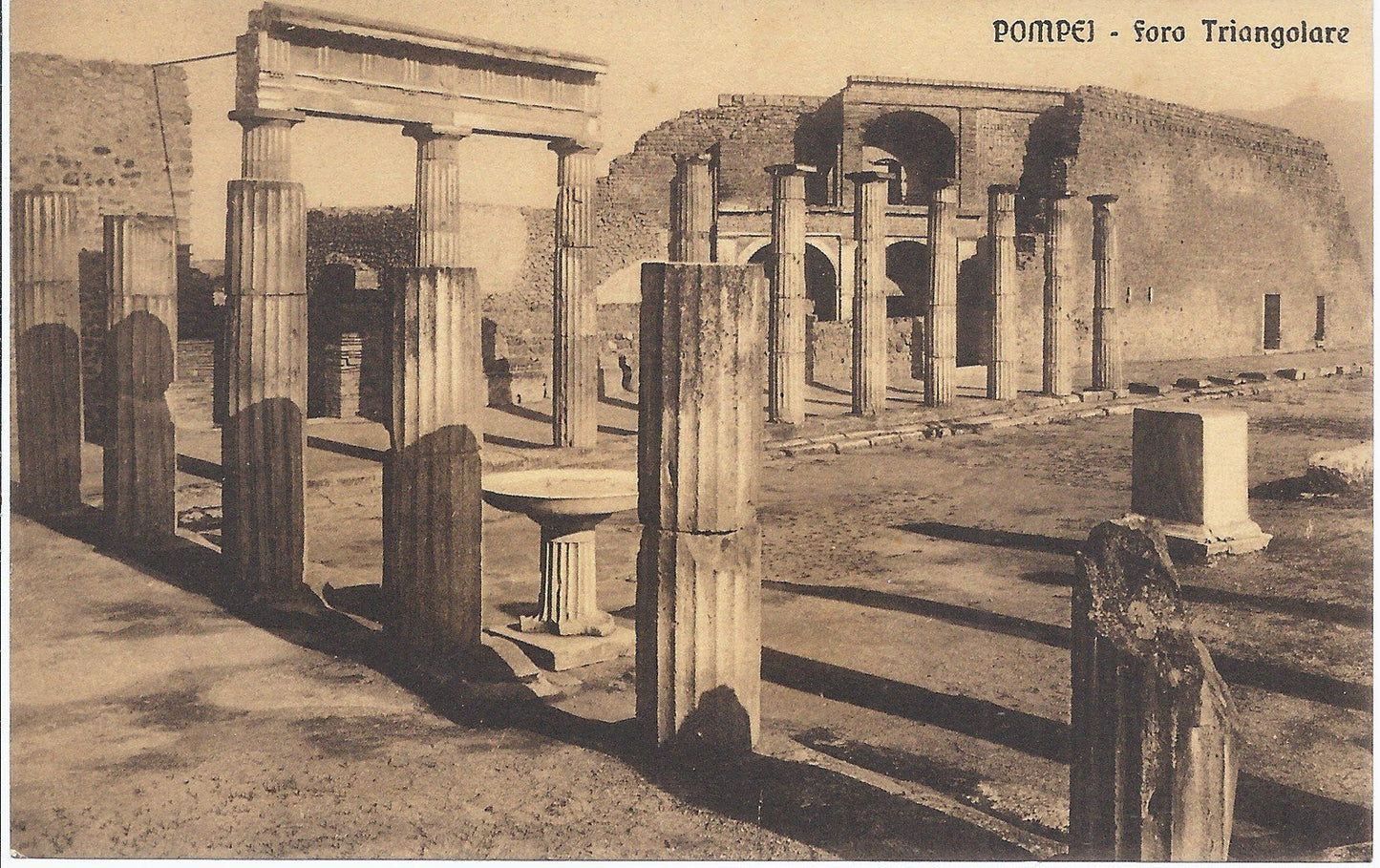 POMPEI - FORO TRIANGOLARE - NV - FP - Ed. Trampetti-Migliacc