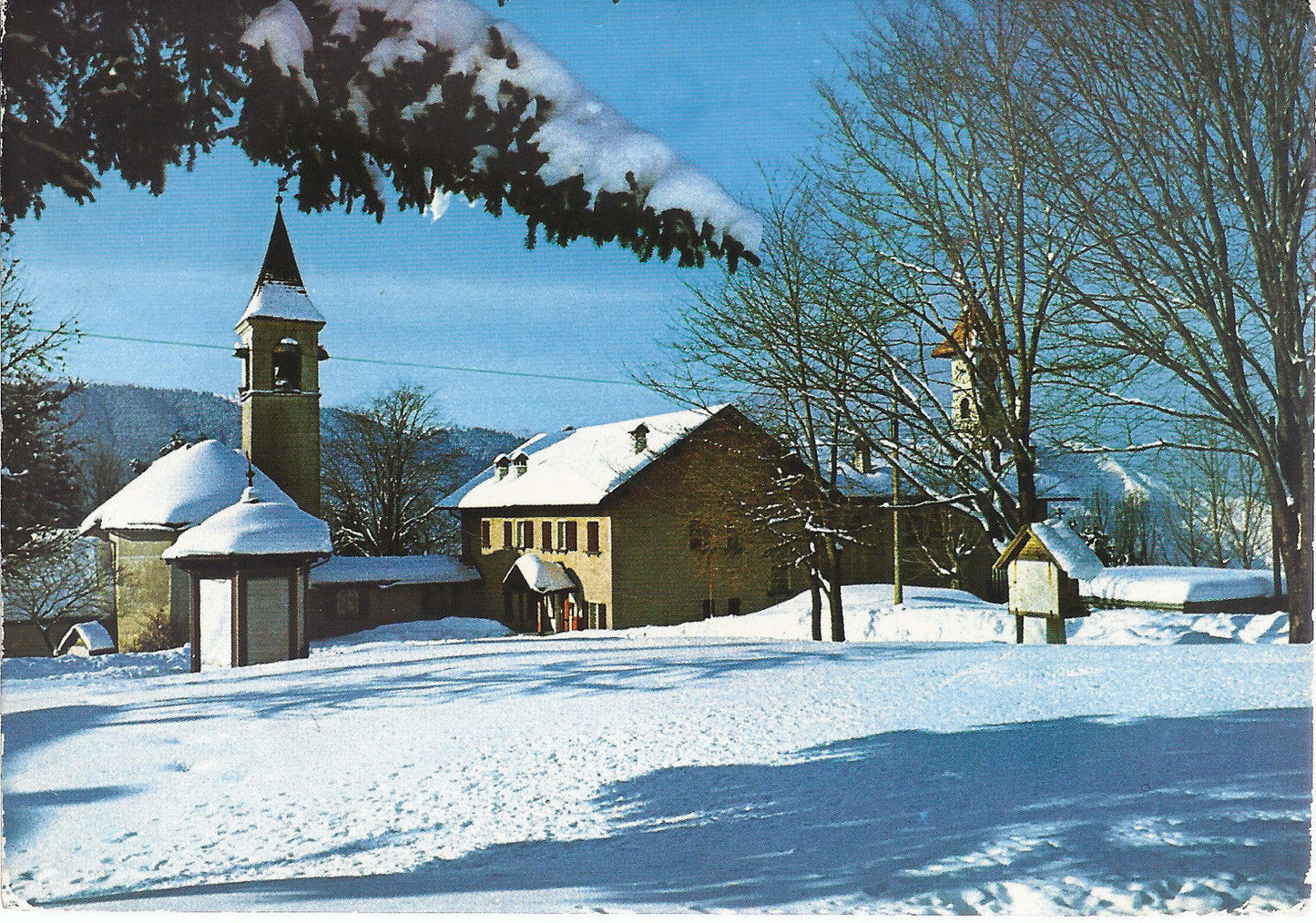 FOLGARIA - SANTUARIO MADONNA DELLE GRAZIE Patrona degli scia