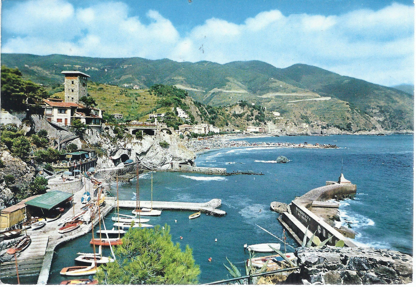 MONTEROSSO - LE CINQUE TERRE - SCORCIO PANORAMICO - V 1975 -