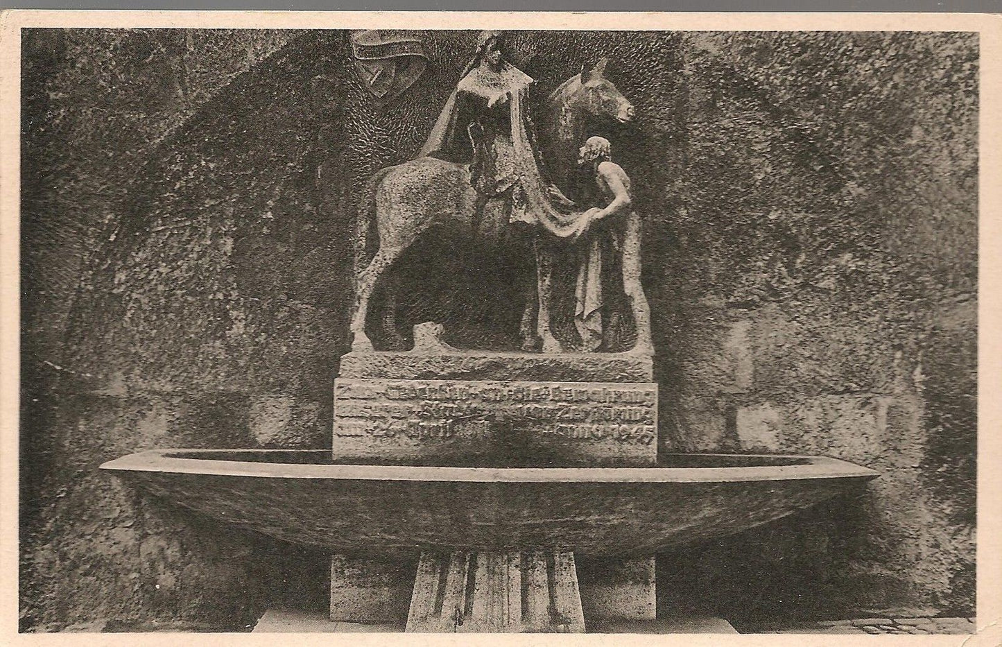 MEMMINGEN - GEDENKBRUNNEN AN DER MARTINKIRCHE - V/G