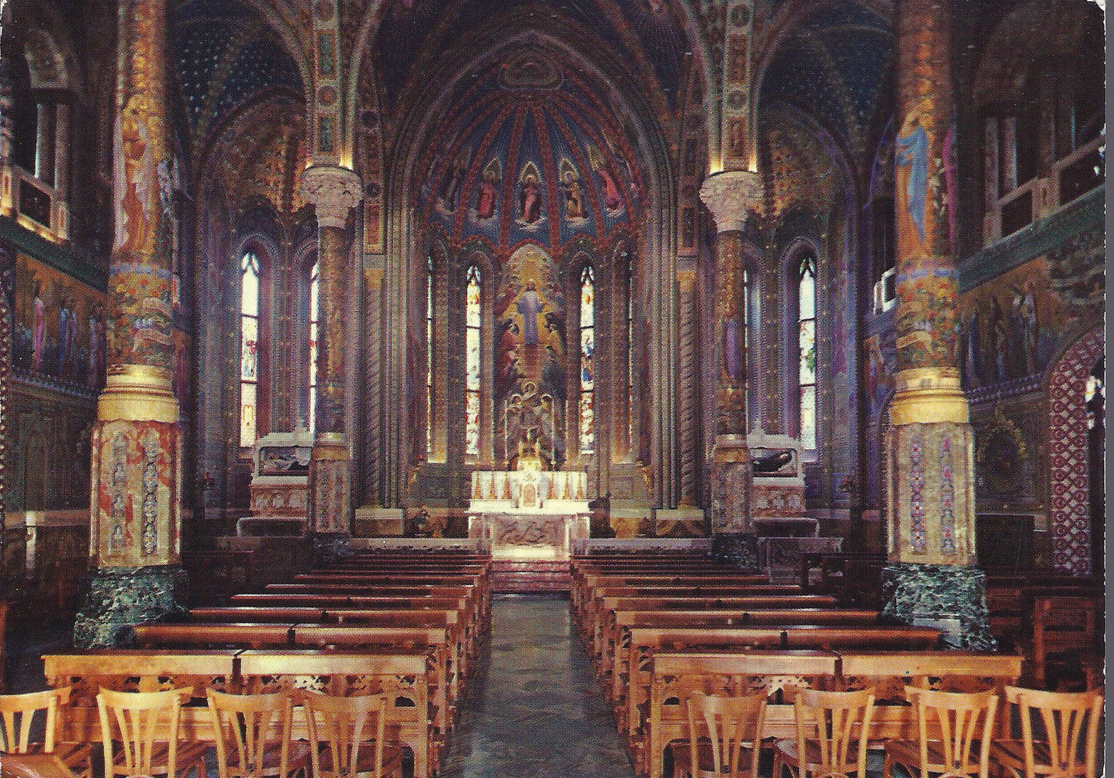 LOVERE - INTERNO SANTUARIO SANTE BARTOLOMEA CAPITANIO E VINC