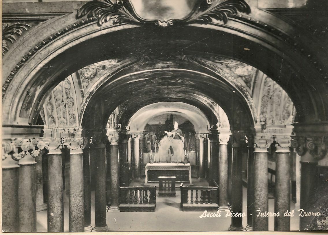 ASCOLI PICENO - INTERNO DEL DUOMO - NV