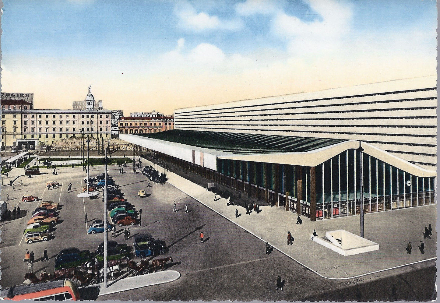 ROMA - PIAZZALE DELLA STAZIONE ( Termini ) - NV - FG - acque