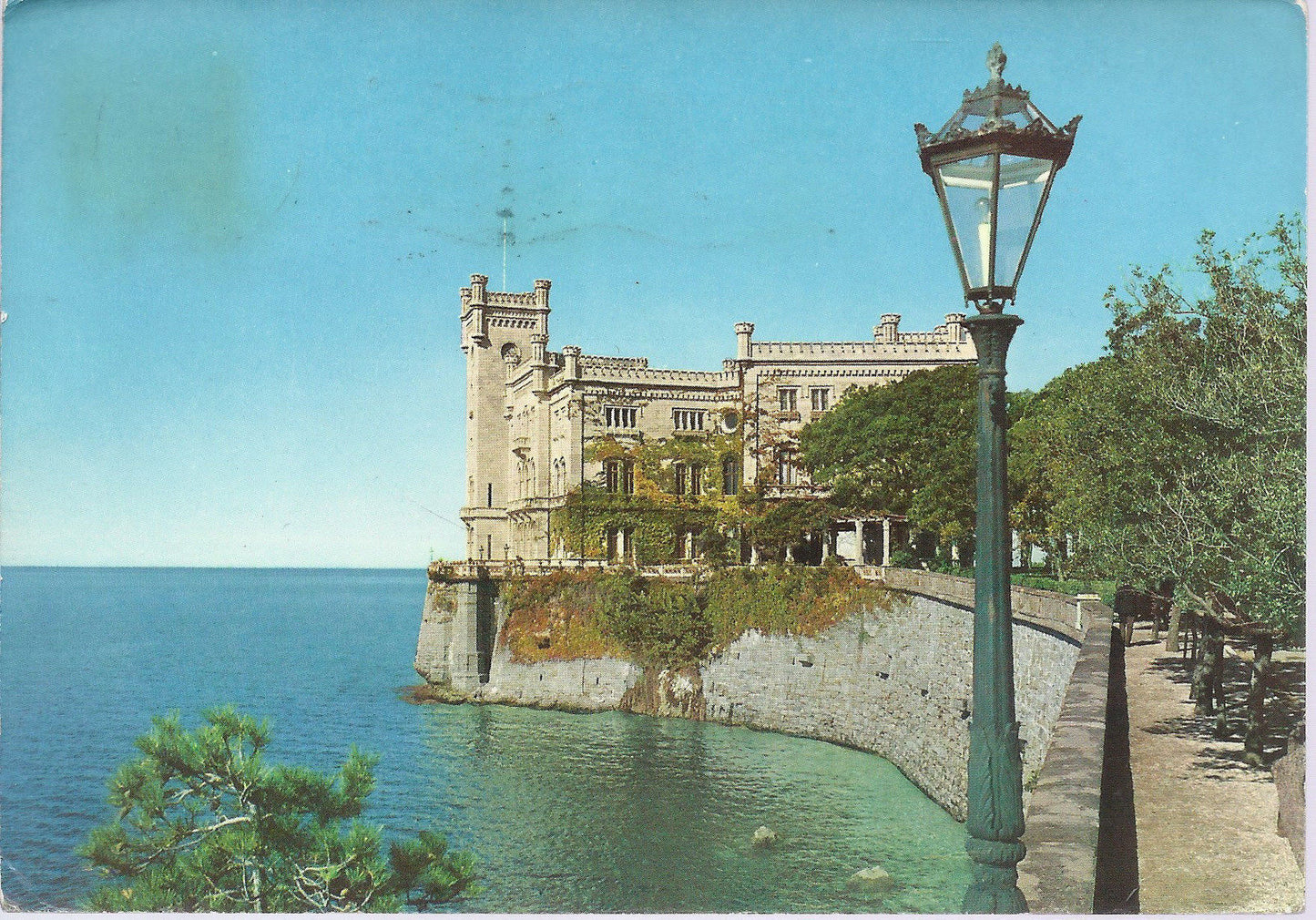 TRIESTE - IL CASTELLO DI MIRAMARE - V 1962 - FG