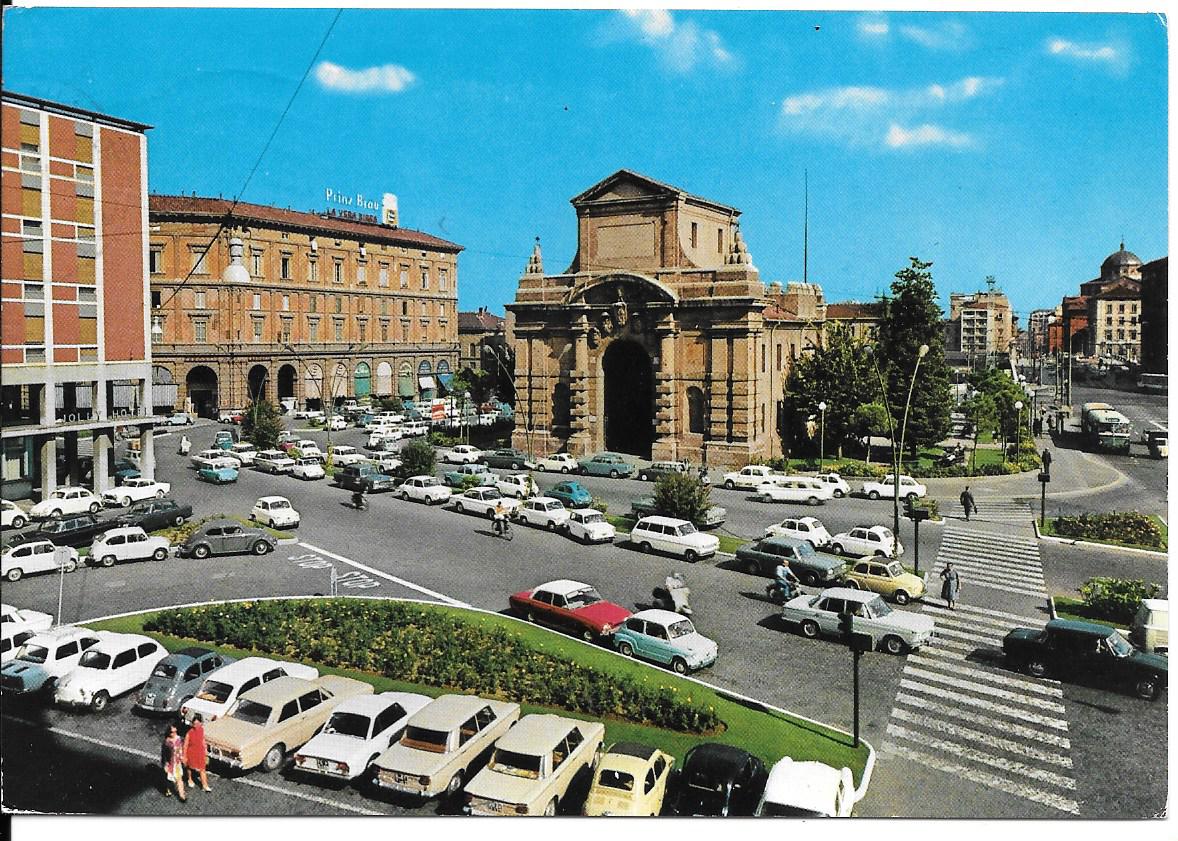 BOLOGNA - PIAZZA XX SETTEMBRE - V1969 - FG
