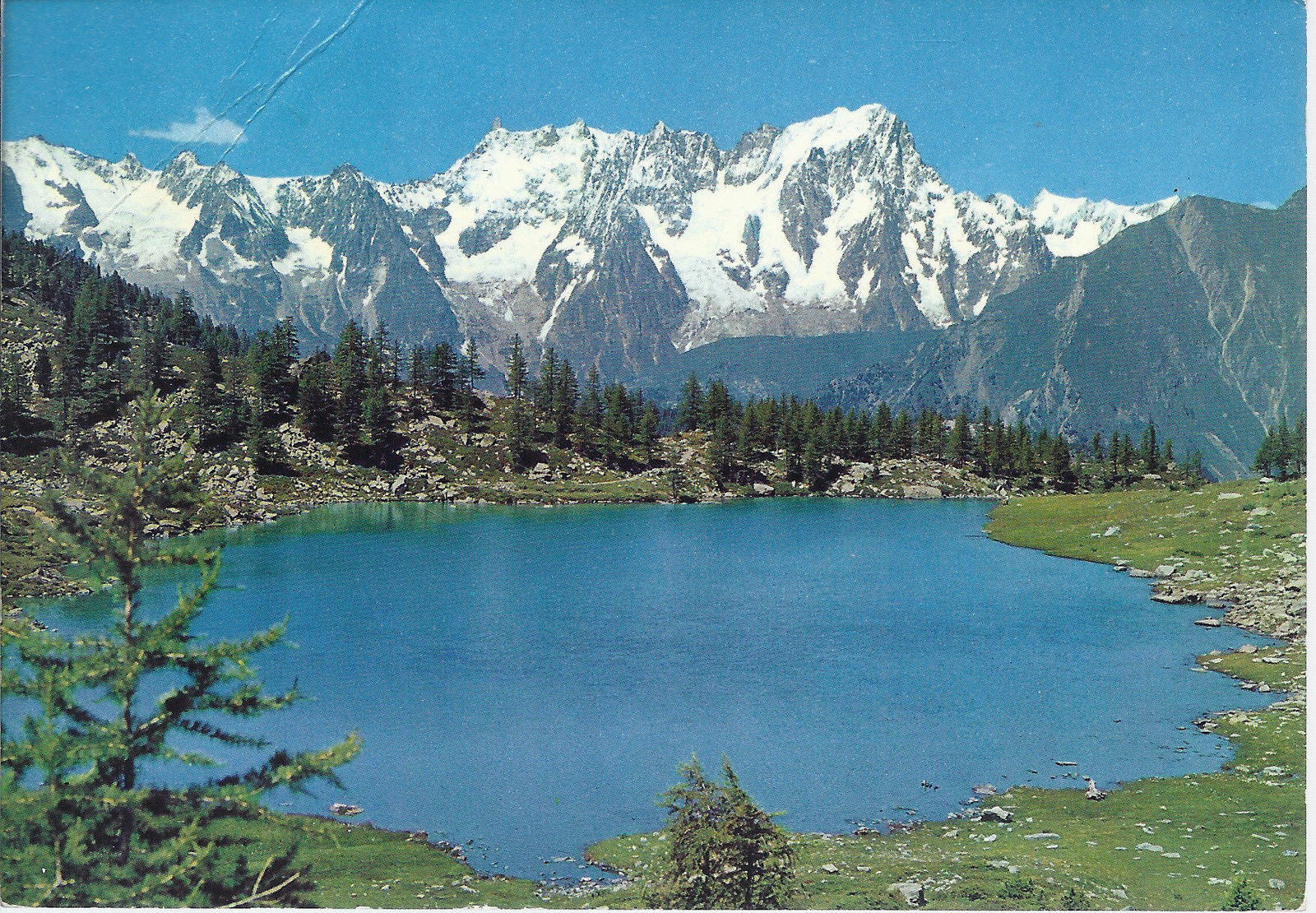IL LAGO D'ARPY - SULLO SFONDO LA CATENA DEL M. BIANCO -