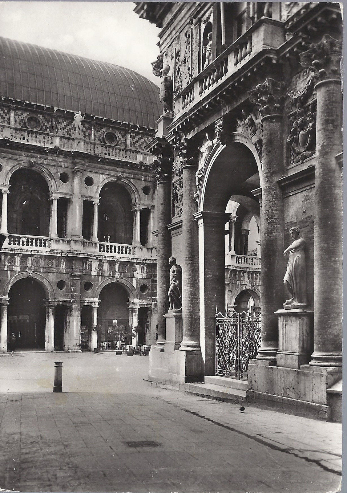 VICENZA - VIA DEL MONTE - FIANCO DELLA LOGGIA DEL CAPITANIAT