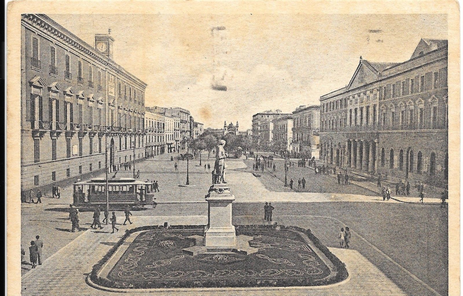 BARI - CORSO VITTORIO EMANUELE E MONUMENTO A NICCOLO' P