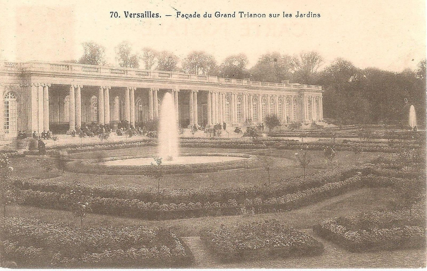 VERSAILLES - FAÇADE DU GRAN TRIANON SUR LES JARDINS -