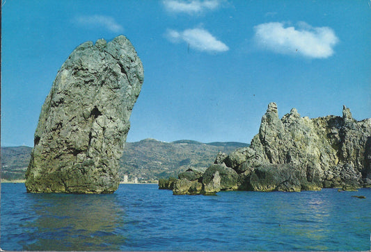 ISOLA DEL GIGLIO - FARAGLIONE E SCOGLIERA - V1971