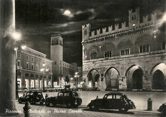 PIACENZA - PIAZZA CAVALLI - NOTTURNO - NV