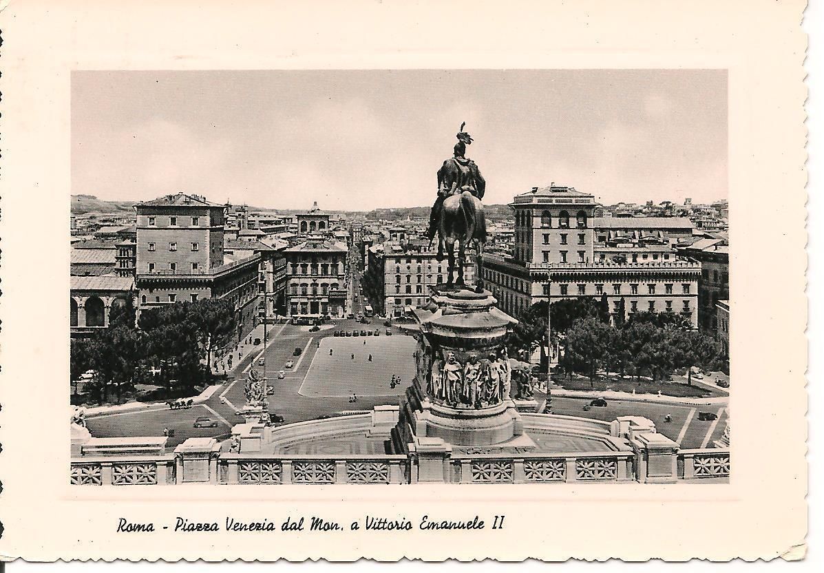 ROMA - PIAZZA VENEZIA DAL MONUMENTO A VITTORIO EMANUELE II -