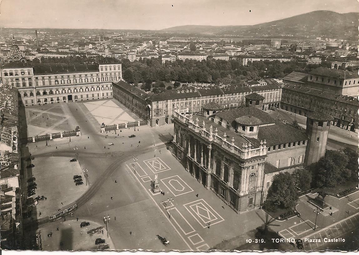 TORINO - PIAZZA CASTELLO - PANORAMA - V1960