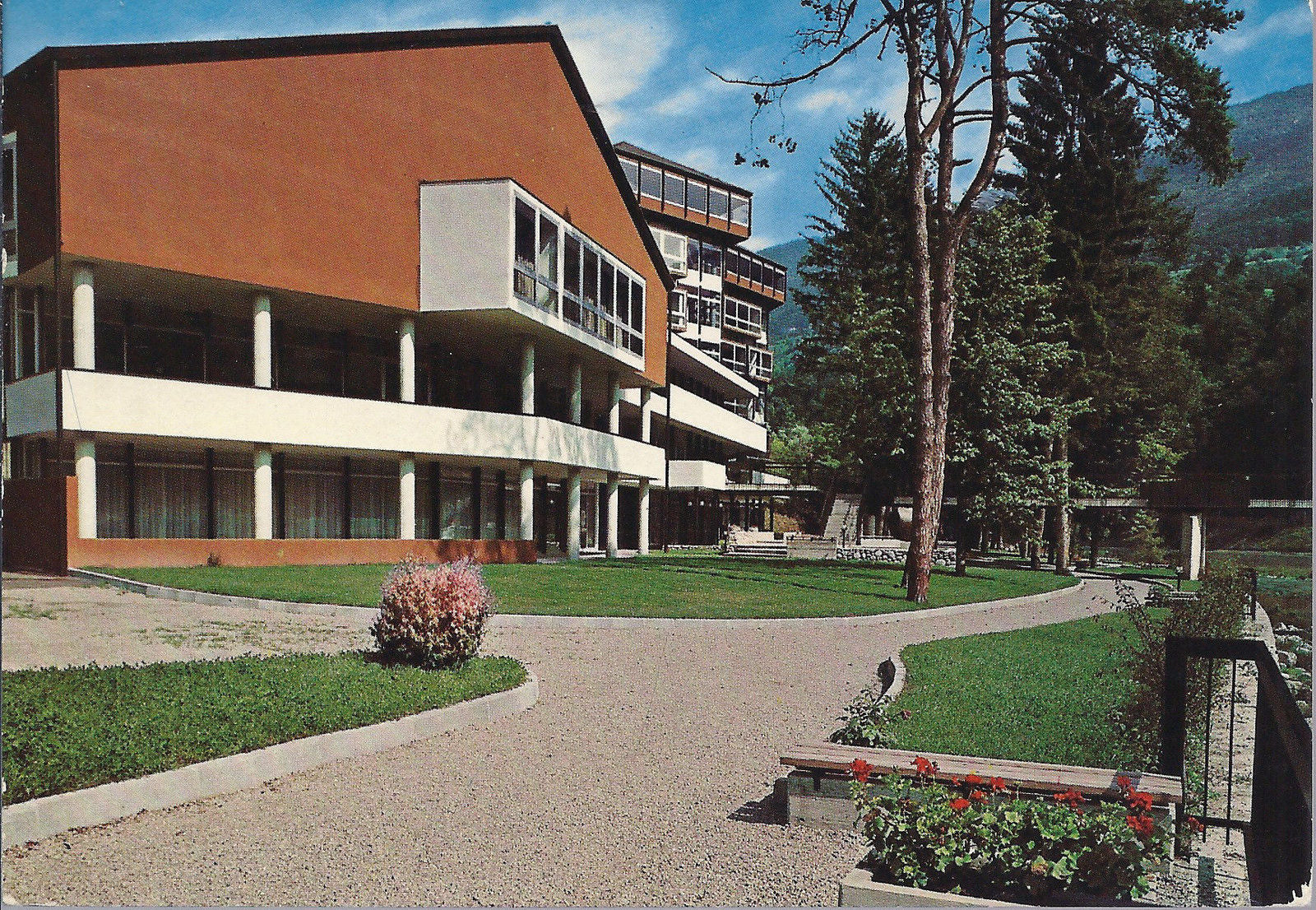 COMANO TERME - NUOVO COMPLESSO TERMALE - IL PALAZZETTO DEI C