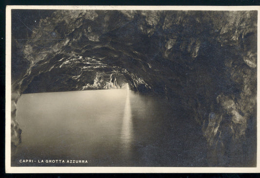 CAPRI - LA GROTTA AZZURRA - V1933