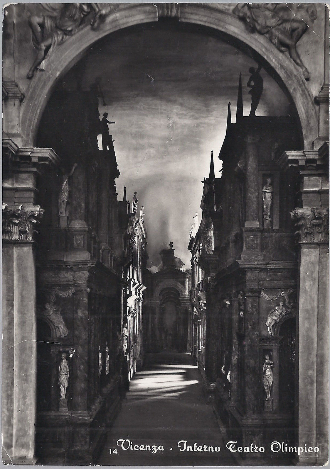 VICENZA - INTERNO TEATRO OLIMPICO - V 1954 - FG
